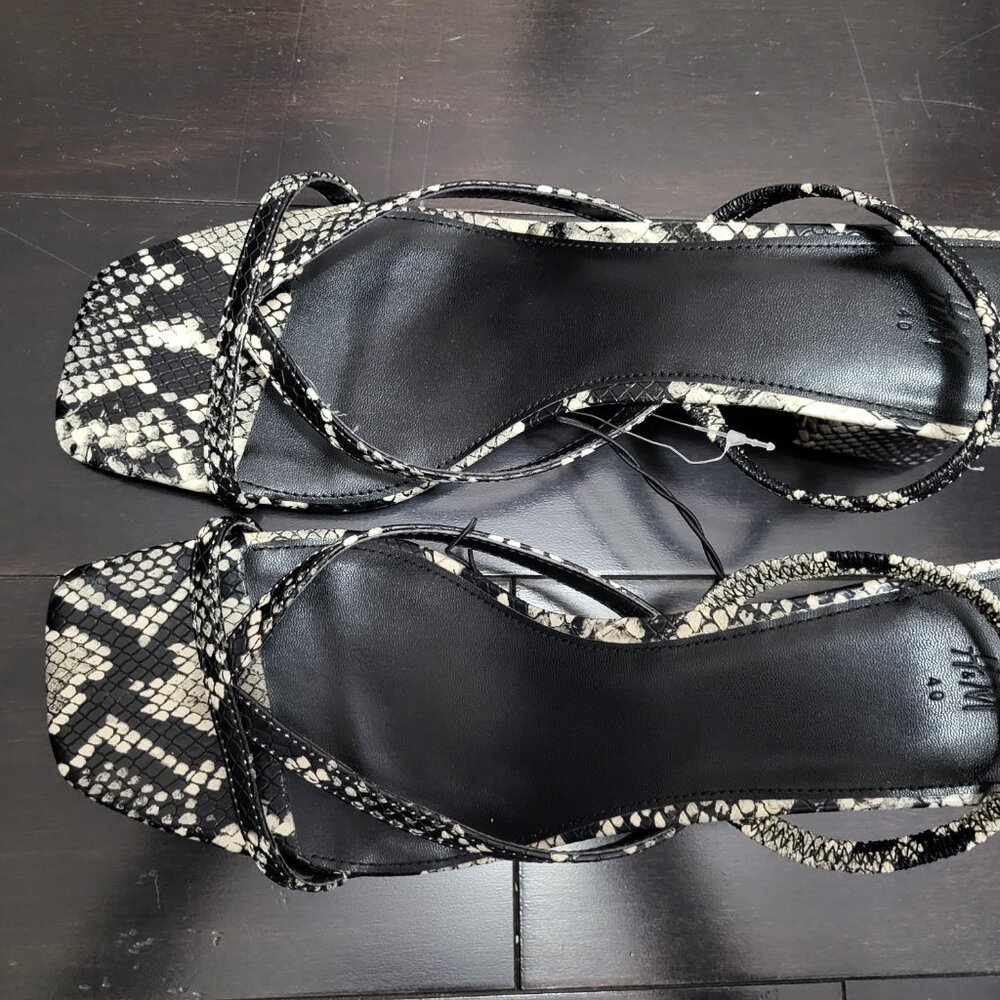 Square Block Shoes - Picture 3 of 4